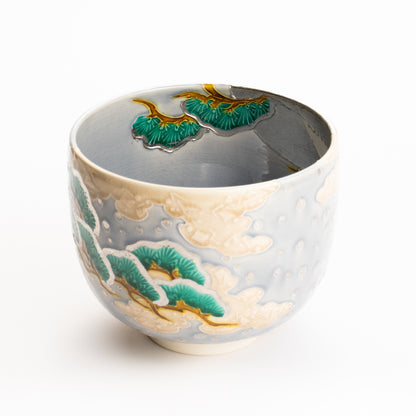 抹茶碗　淡紫交趾"月下に雪松と鶴"　一如 KOTOPOTTER