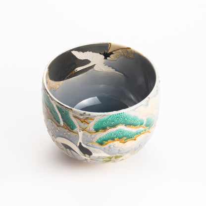 抹茶碗　淡紫交趾"月下に雪松と鶴"　一如 KOTOPOTTER