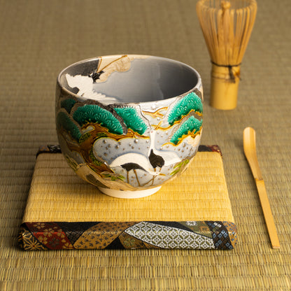 抹茶碗　淡紫交趾"月下に雪松と鶴"　一如 KOTOPOTTER