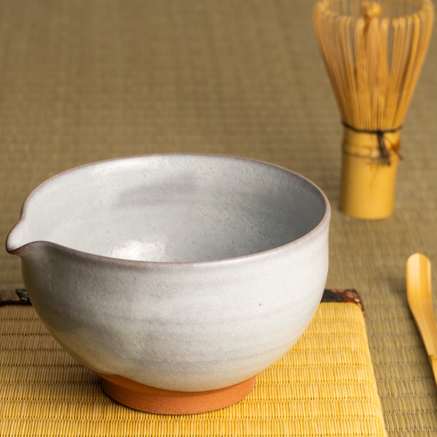 片口抹茶碗　白瓷　大日窯 KOTOPOTTER
