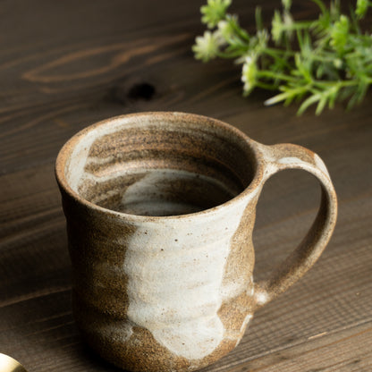 マグカップ　白刷毛目　多屋嘉郎 KOTOPOTTER
