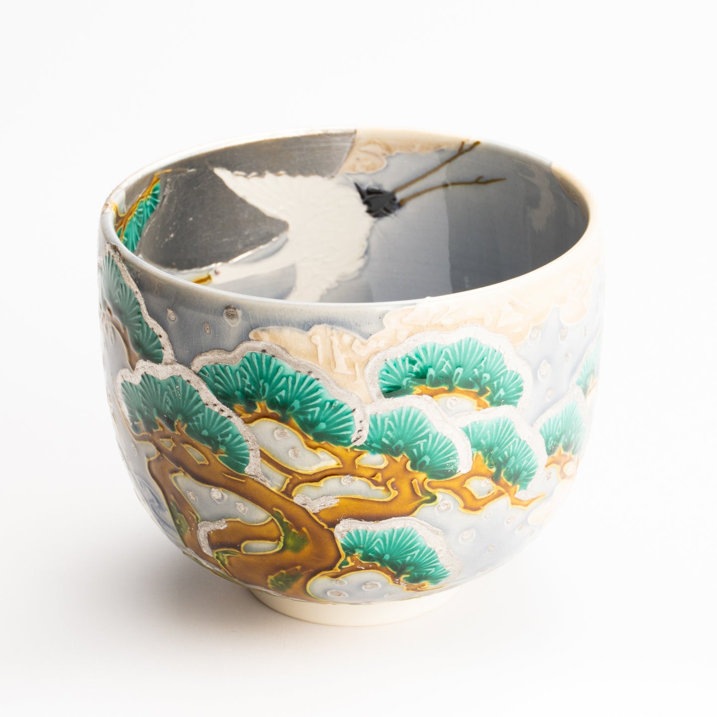抹茶碗　淡紫交趾"月下に雪松と鶴"　一如 KOTOPOTTER