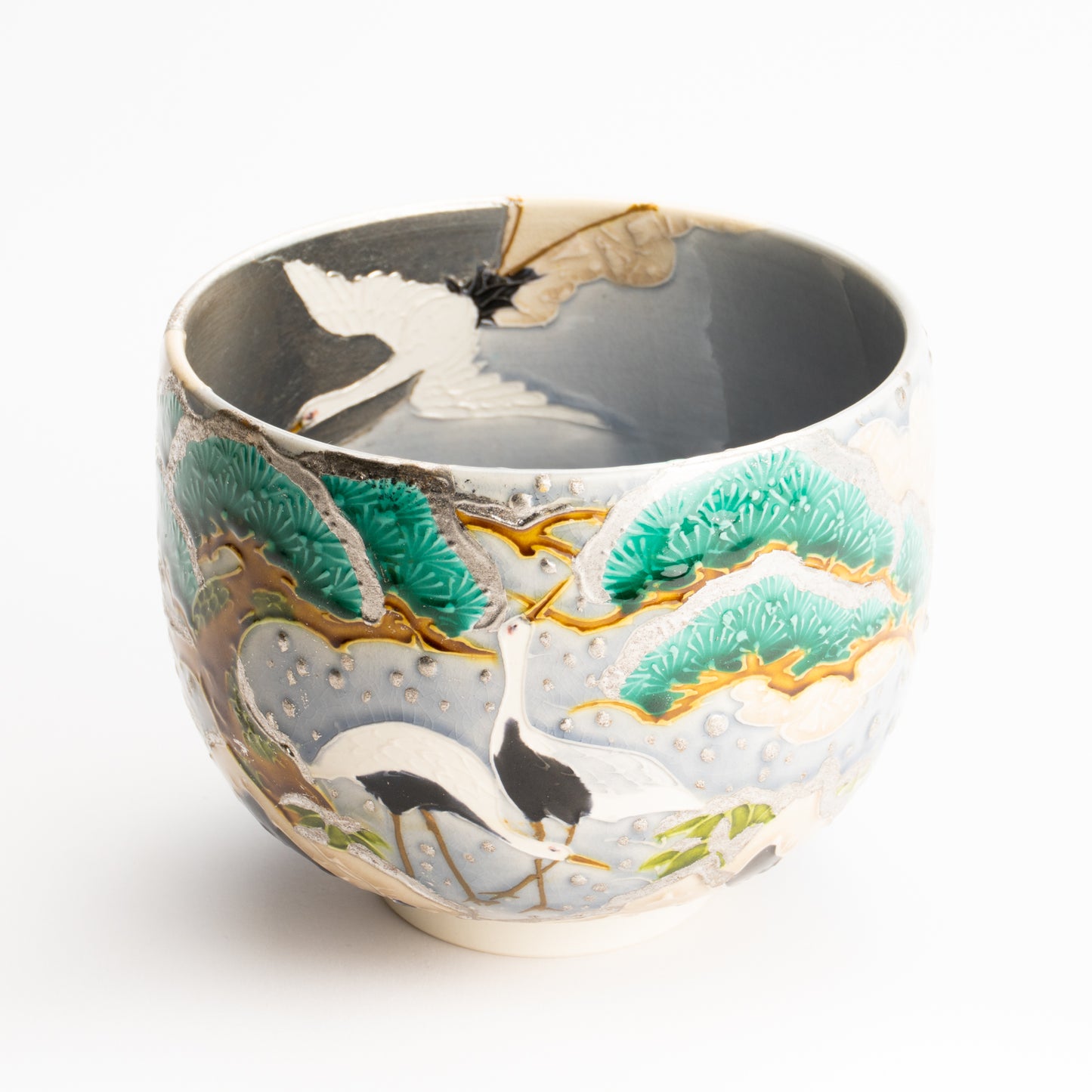抹茶碗　淡紫交趾"月下に雪松と鶴"　一如 KOTOPOTTER