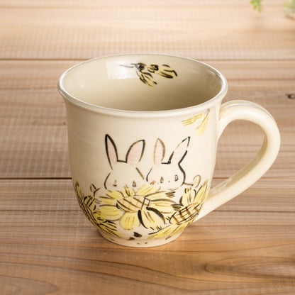 マグカップ　仲良しウサギH　工房咲楽 - Handcrafted Japanese pottery from Kyoto - Kyo ware / Kiyomizu ware.