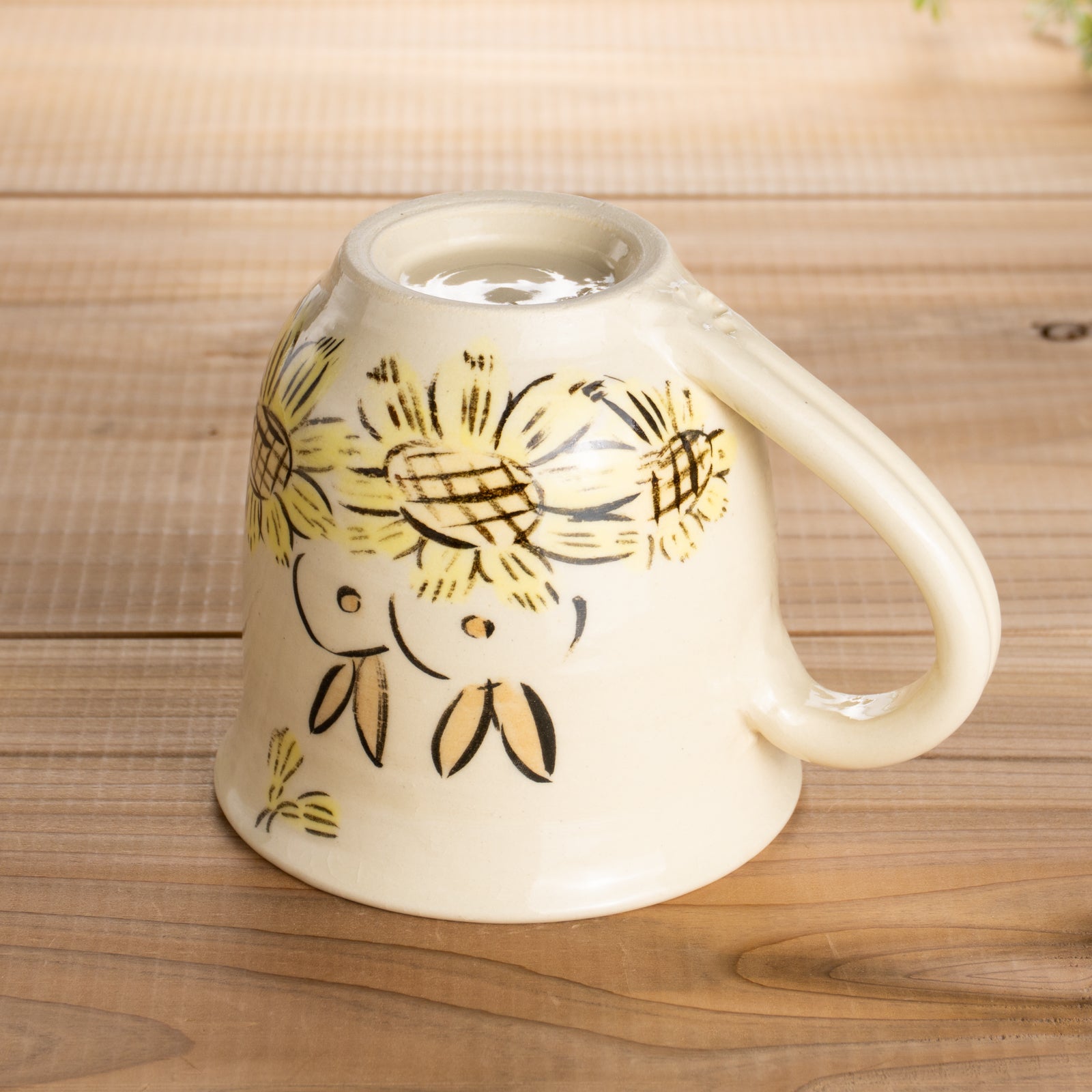 マグカップ　仲良しウサギH　工房咲楽 - Handcrafted Japanese pottery from Kyoto - Kyo ware / Kiyomizu ware.