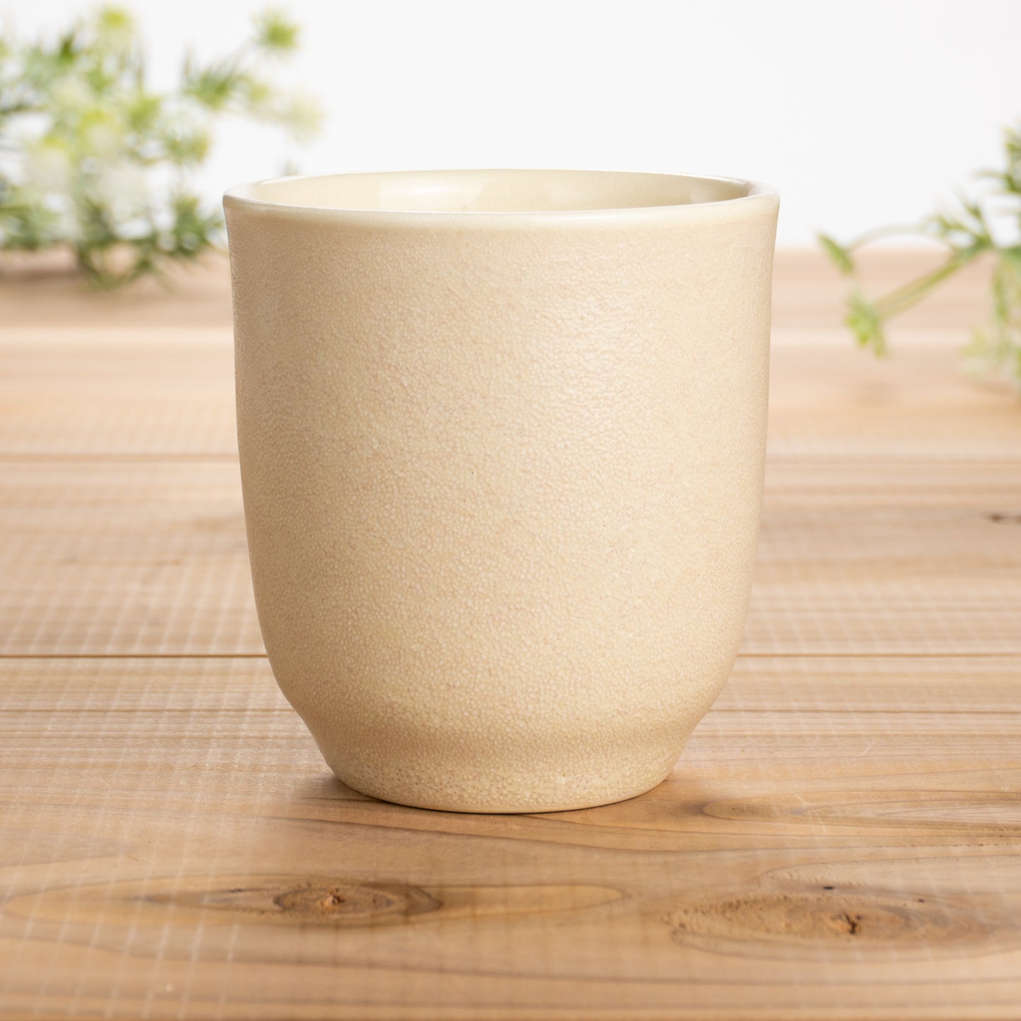 湯呑(小)　仲良し猫F　工房咲楽 - Handcrafted Japanese pottery from Kyoto - Kyo ware / Kiyomizu ware.