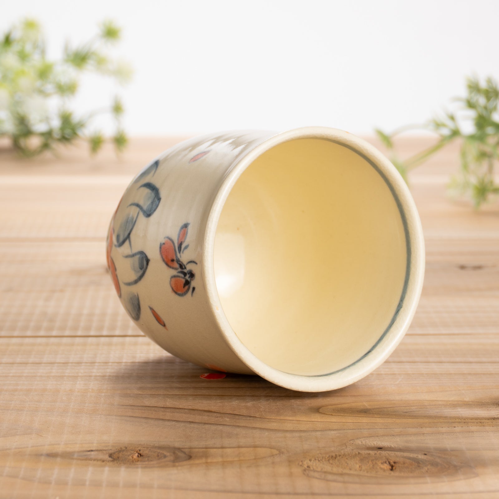 湯呑(小)　仲良し犬J　工房咲楽 - Handcrafted Japanese pottery from Kyoto - Kyo ware / Kiyomizu ware.