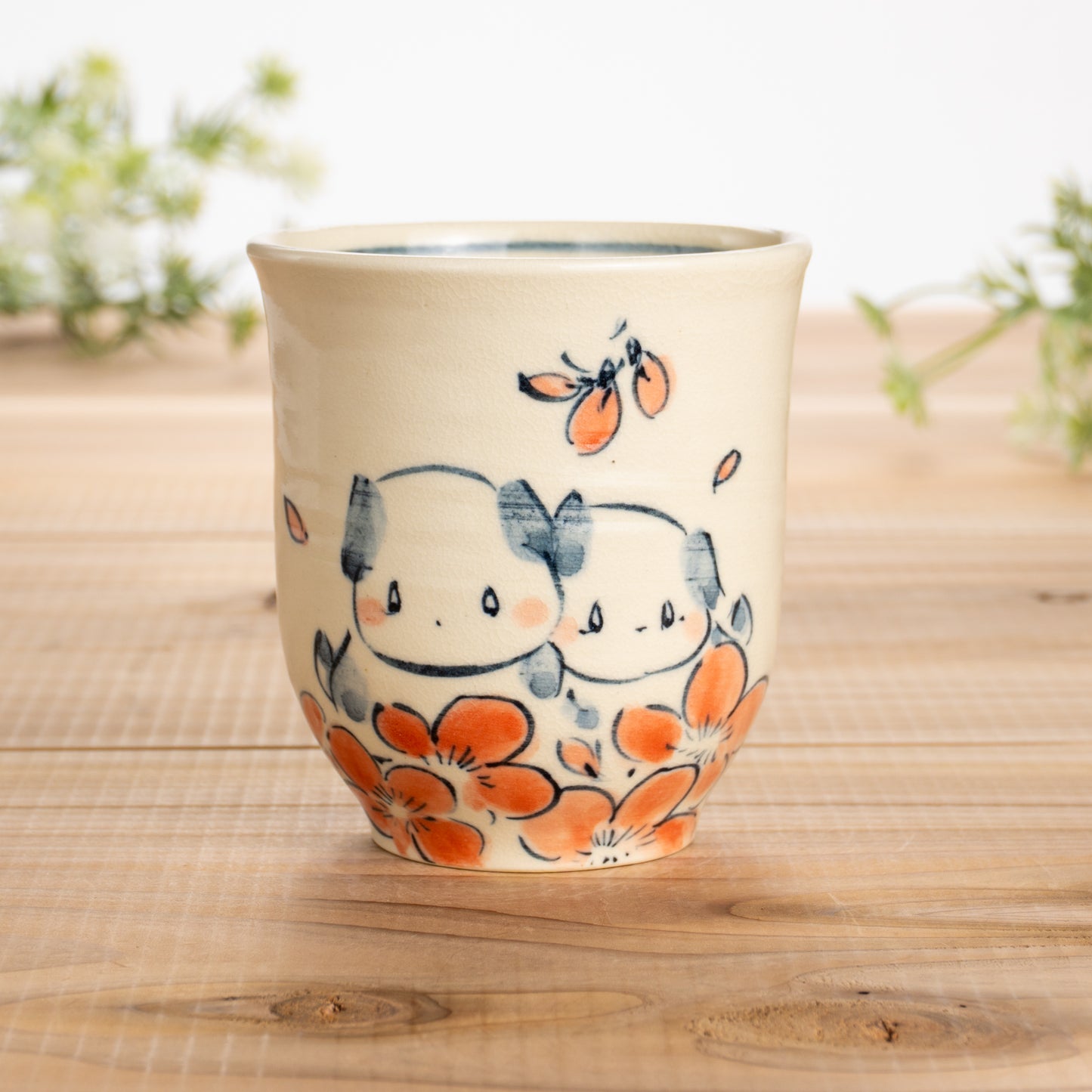 湯呑(小)　仲良し犬E　工房咲楽 - Handcrafted Japanese pottery from Kyoto - Kyo ware / Kiyomizu ware.