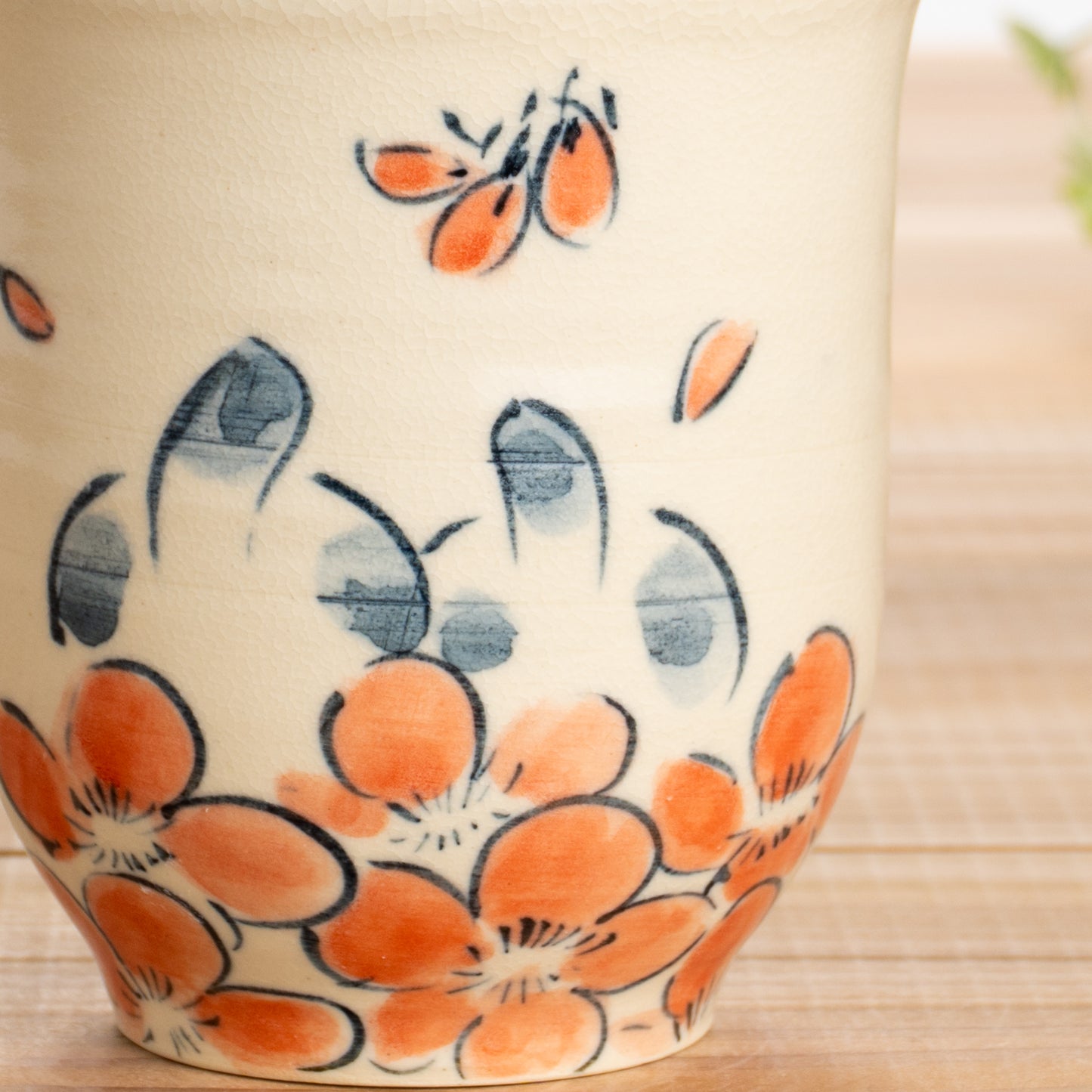 湯呑(小)　仲良し犬E　工房咲楽 - Handcrafted Japanese pottery from Kyoto - Kyo ware / Kiyomizu ware.