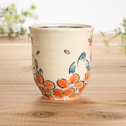 湯呑(小)　仲良し犬E　工房咲楽 - Handcrafted Japanese pottery from Kyoto - Kyo ware / Kiyomizu ware.