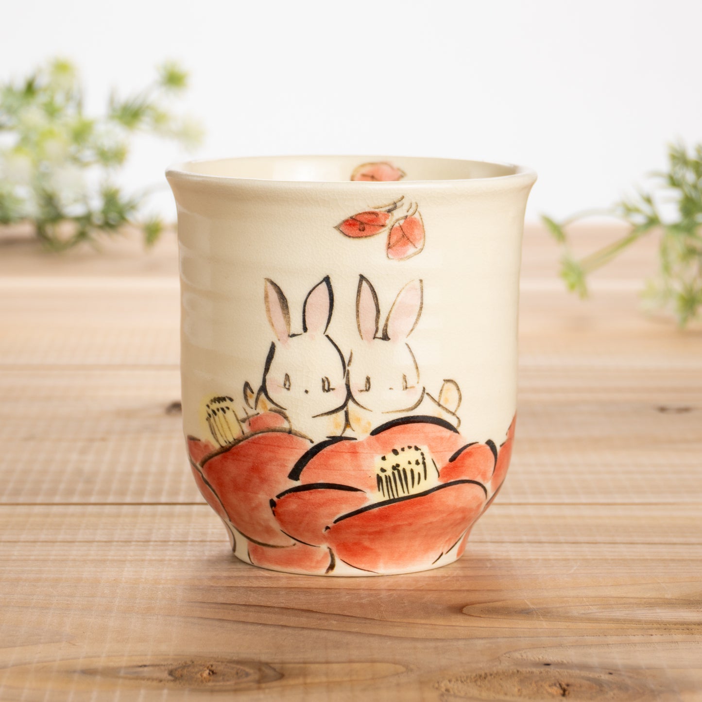 湯呑(小)　仲良しウサギA　工房咲楽 - Handcrafted Japanese pottery from Kyoto - Kyo ware / Kiyomizu ware.