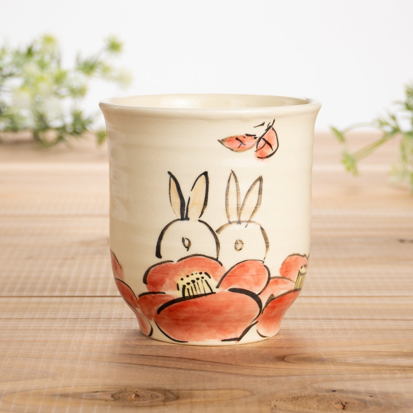 湯呑(小)　仲良しウサギA　工房咲楽 - Handcrafted Japanese pottery from Kyoto - Kyo ware / Kiyomizu ware.