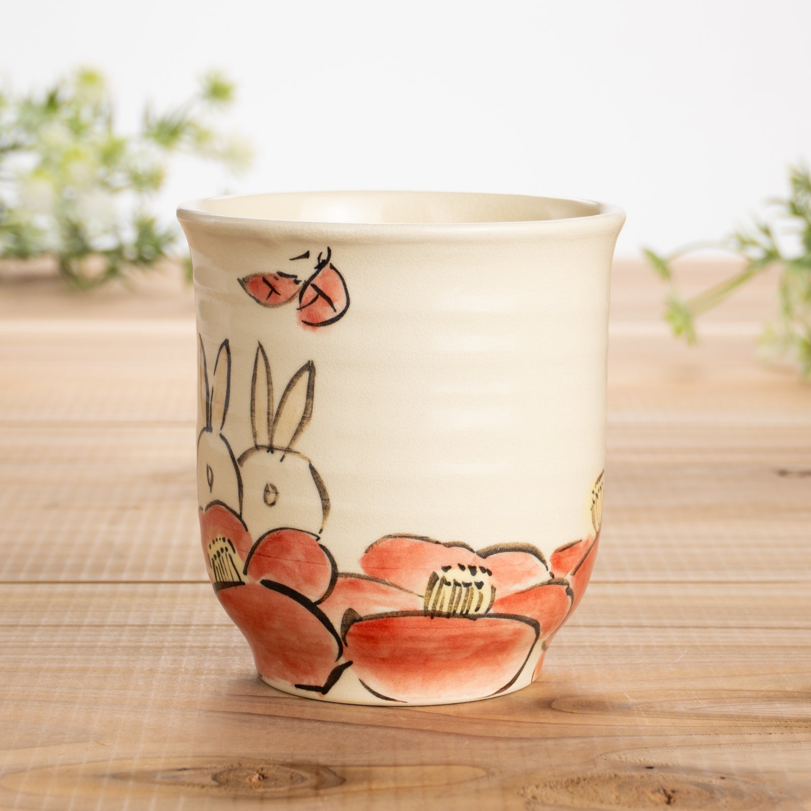 湯呑(小)　仲良しウサギA　工房咲楽 - Handcrafted Japanese pottery from Kyoto - Kyo ware / Kiyomizu ware.