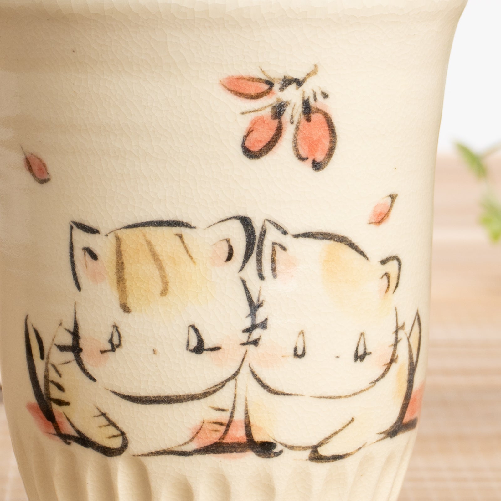フリーカップ　仲良し猫D　工房咲楽 - Handcrafted Japanese pottery from Kyoto - Kyo ware / Kiyomizu ware.