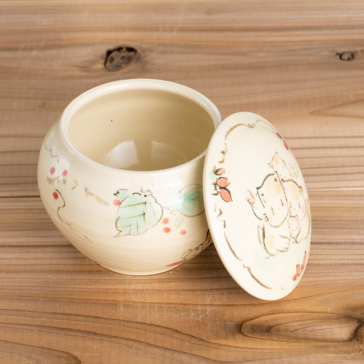 蓋物　仲良し猫　工房咲楽 - Handcrafted Japanese pottery from Kyoto - Kyo ware / Kiyomizu ware.