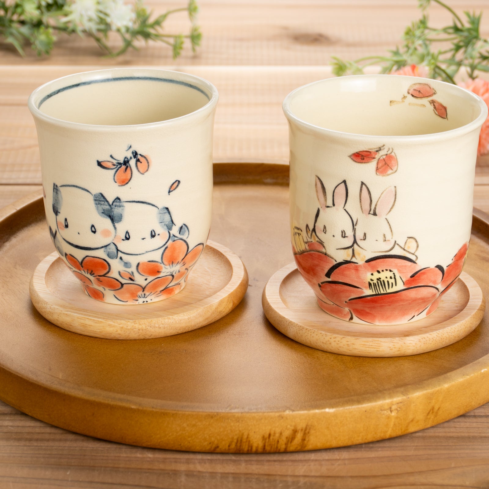 湯呑(小)　仲良し犬E　工房咲楽 - Handcrafted Japanese pottery from Kyoto - Kyo ware / Kiyomizu ware.