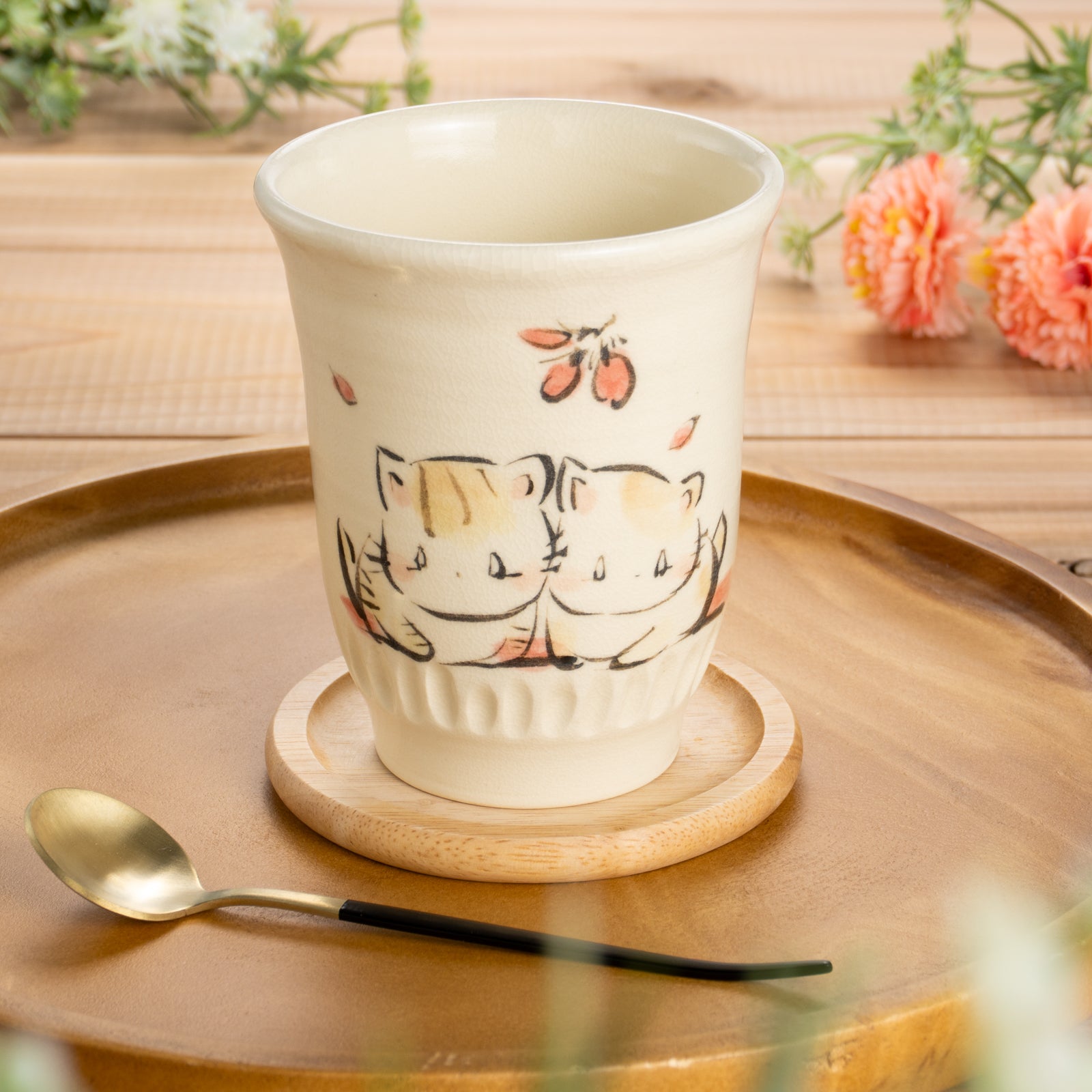 フリーカップ　仲良し猫D　工房咲楽 - Handcrafted Japanese pottery from Kyoto - Kyo ware / Kiyomizu ware.