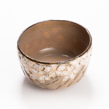 抹茶碗　黒陶金彩 桜絵　俊山窯 KOTOPOTTER