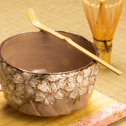 抹茶碗　黒陶金彩 桜絵　俊山窯 KOTOPOTTER