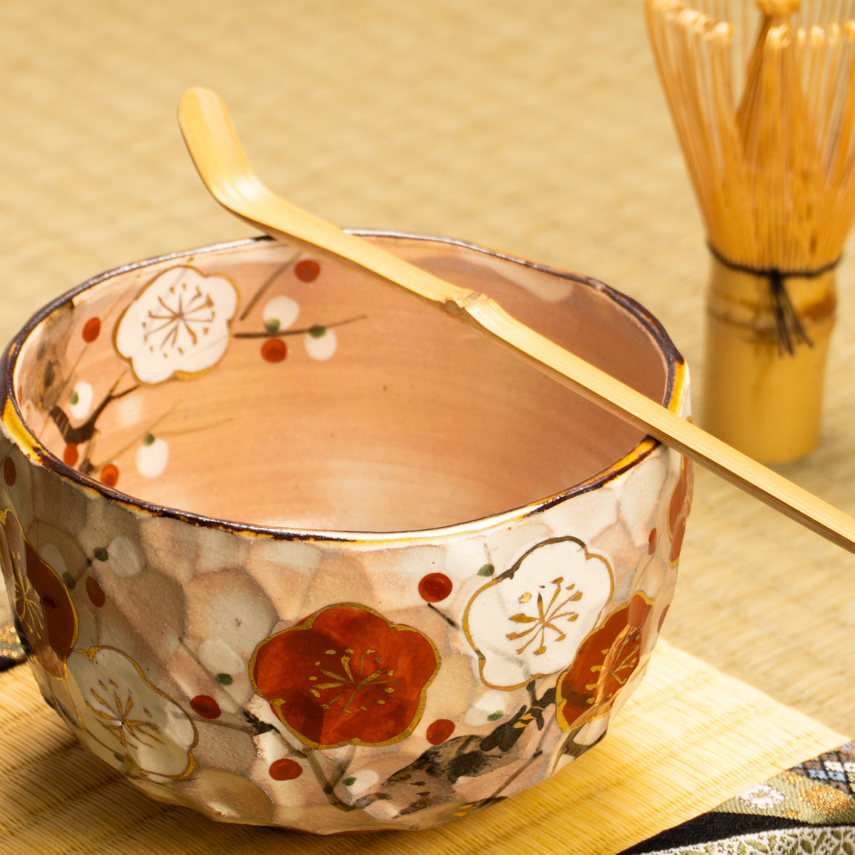 抹茶碗　紅白梅　俊山窯 KOTOPOTTER