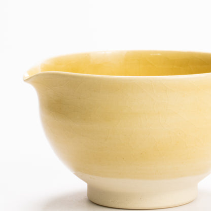 片口抹茶碗　黄瓷　大日窯 KOTOPOTTER