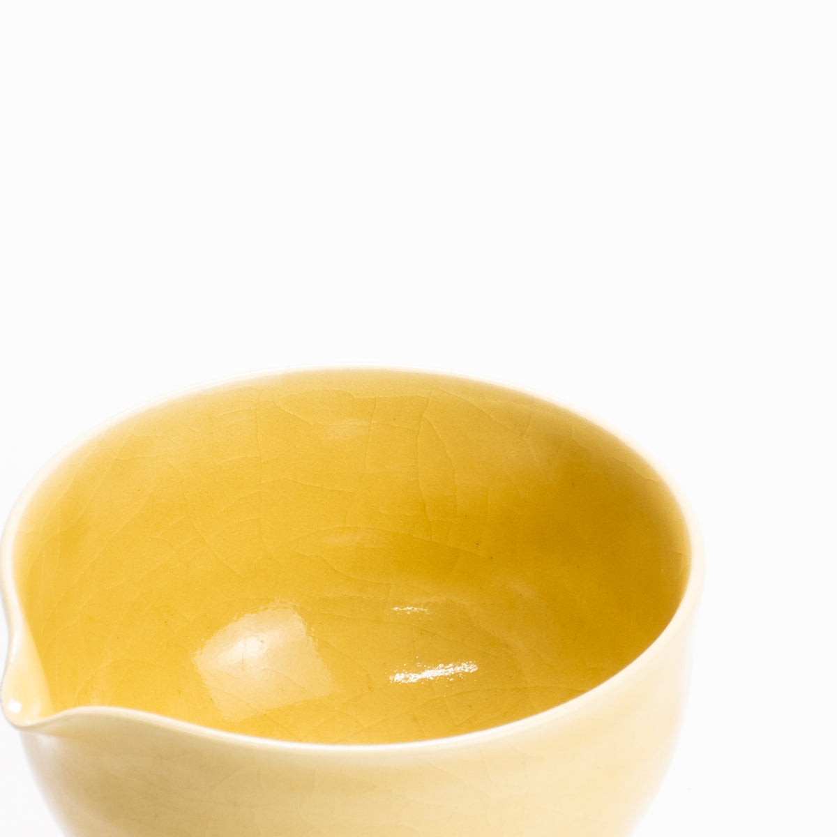 片口抹茶碗　黄瓷　大日窯 KOTOPOTTER
