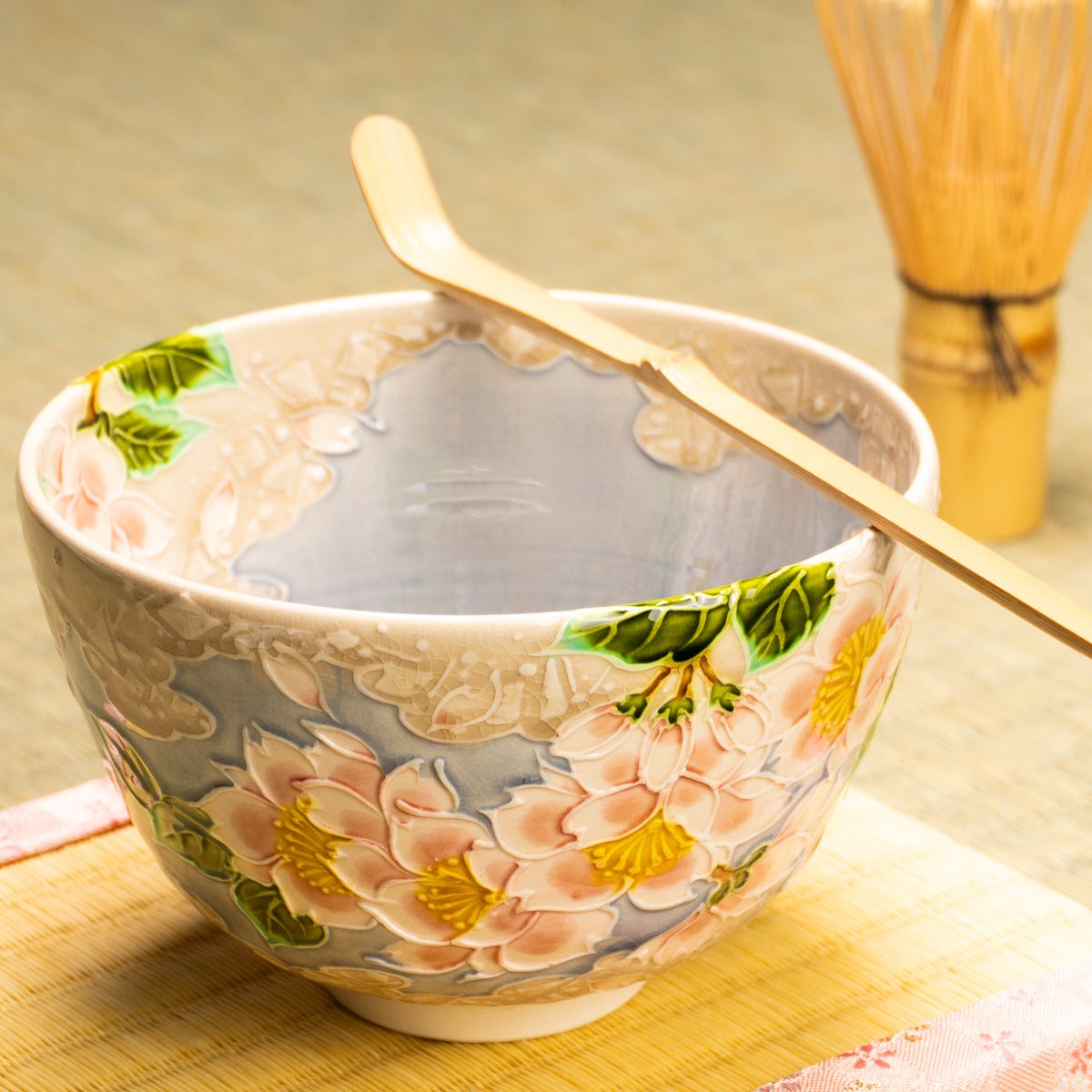 抹茶碗　淡紫交趾"桜に雲"　一如 KOTOPOTTER