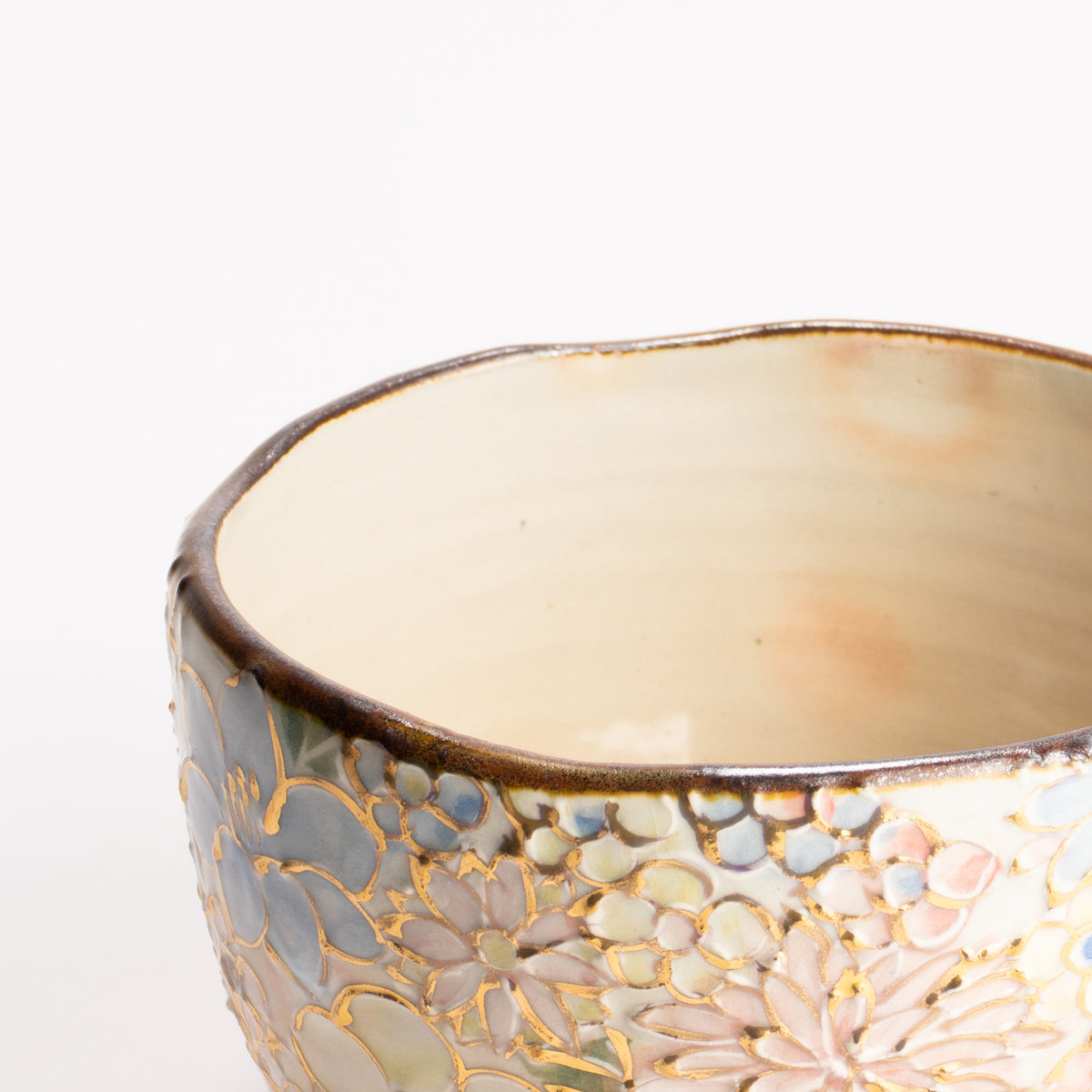 抹茶碗　色絵金彩 花詰　俊山窯 KOTOPOTTER