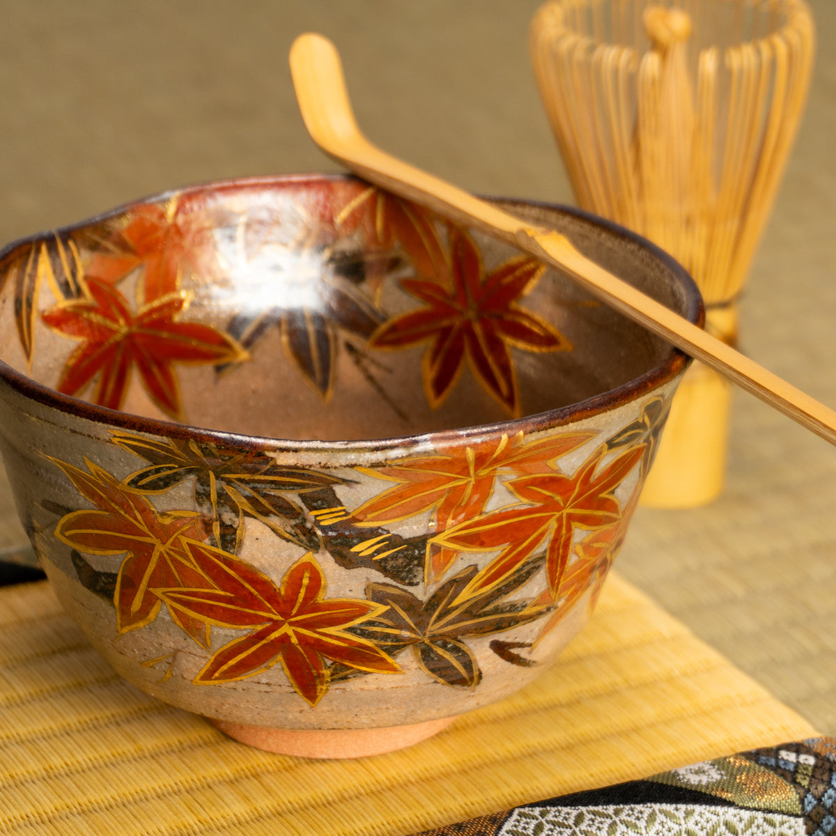 抹茶碗　黒陶紅葉　俊山窯 KOTOPOTTER