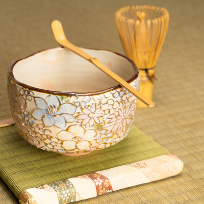 抹茶碗　色絵金彩 花詰　俊山窯 KOTOPOTTER