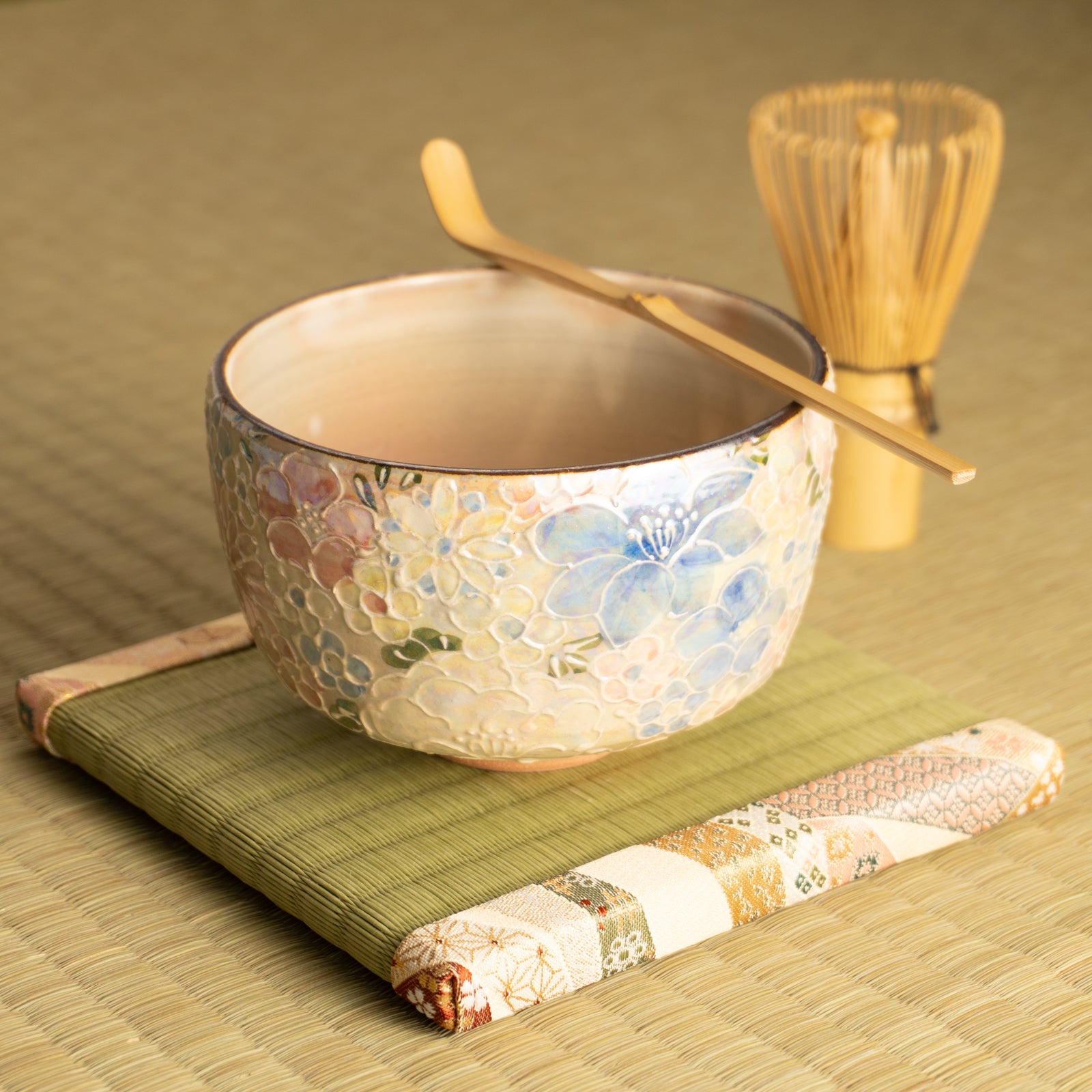 京都清水烧抹茶碗虹彩花簇A｜俊山窑｜KOTOPOTTER
