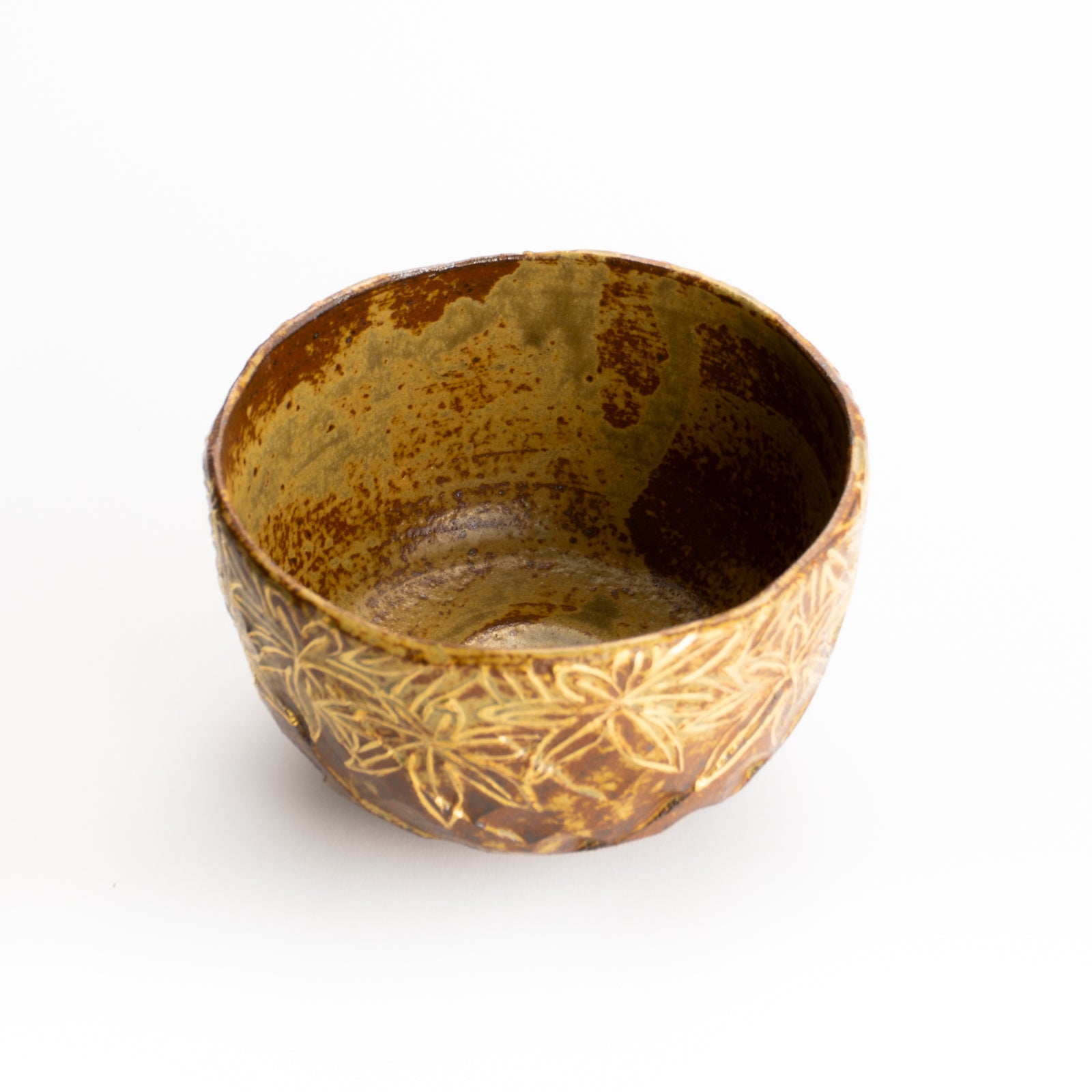 抹茶碗　イラボ金彩"楓図"B　俊山窯 KOTOPOTTER