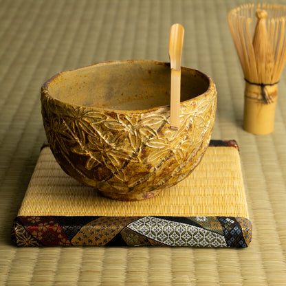 抹茶碗　イラボ金彩"楓図"A　俊山窯 KOTOPOTTER