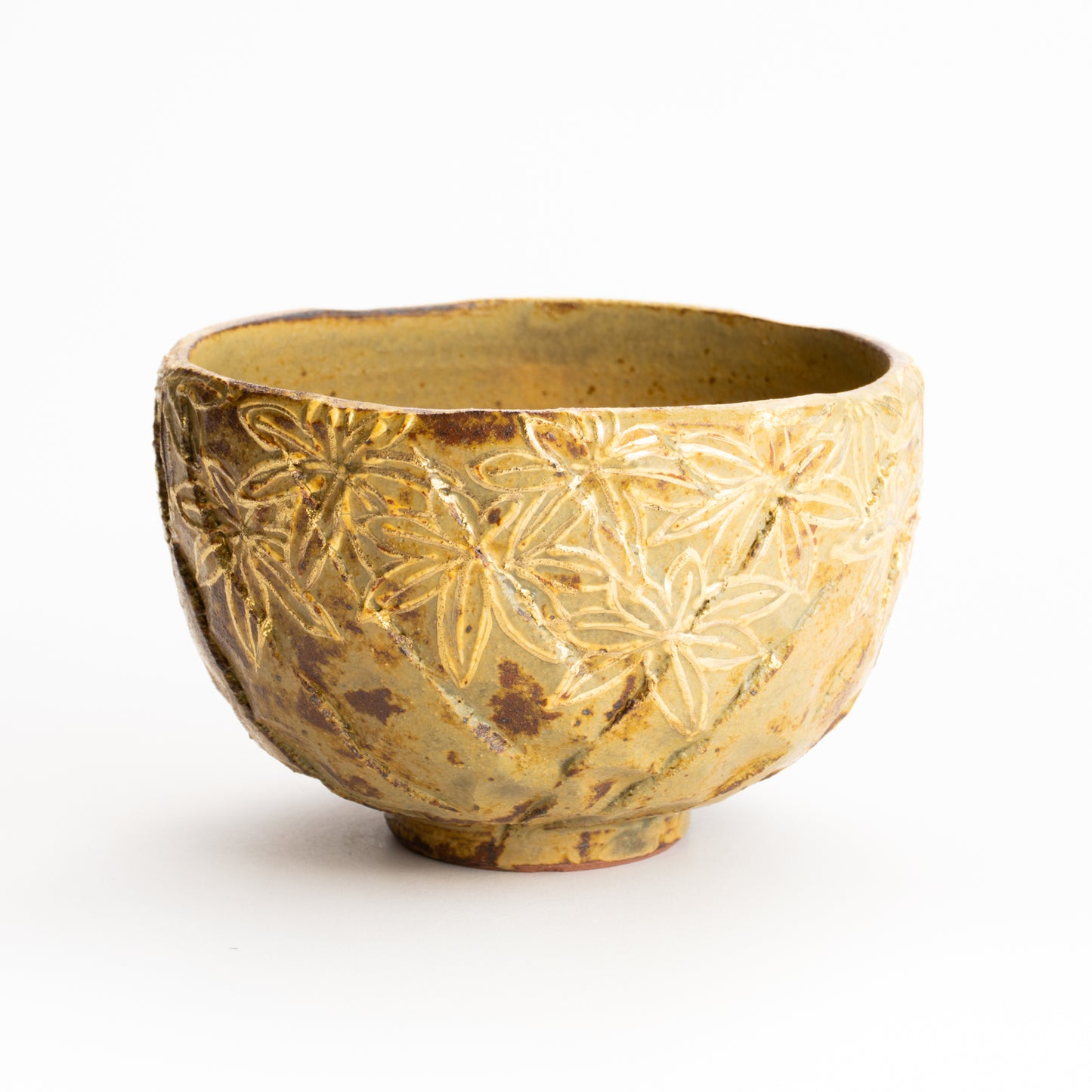 抹茶碗　イラボ金彩"楓図"A　俊山窯 KOTOPOTTER