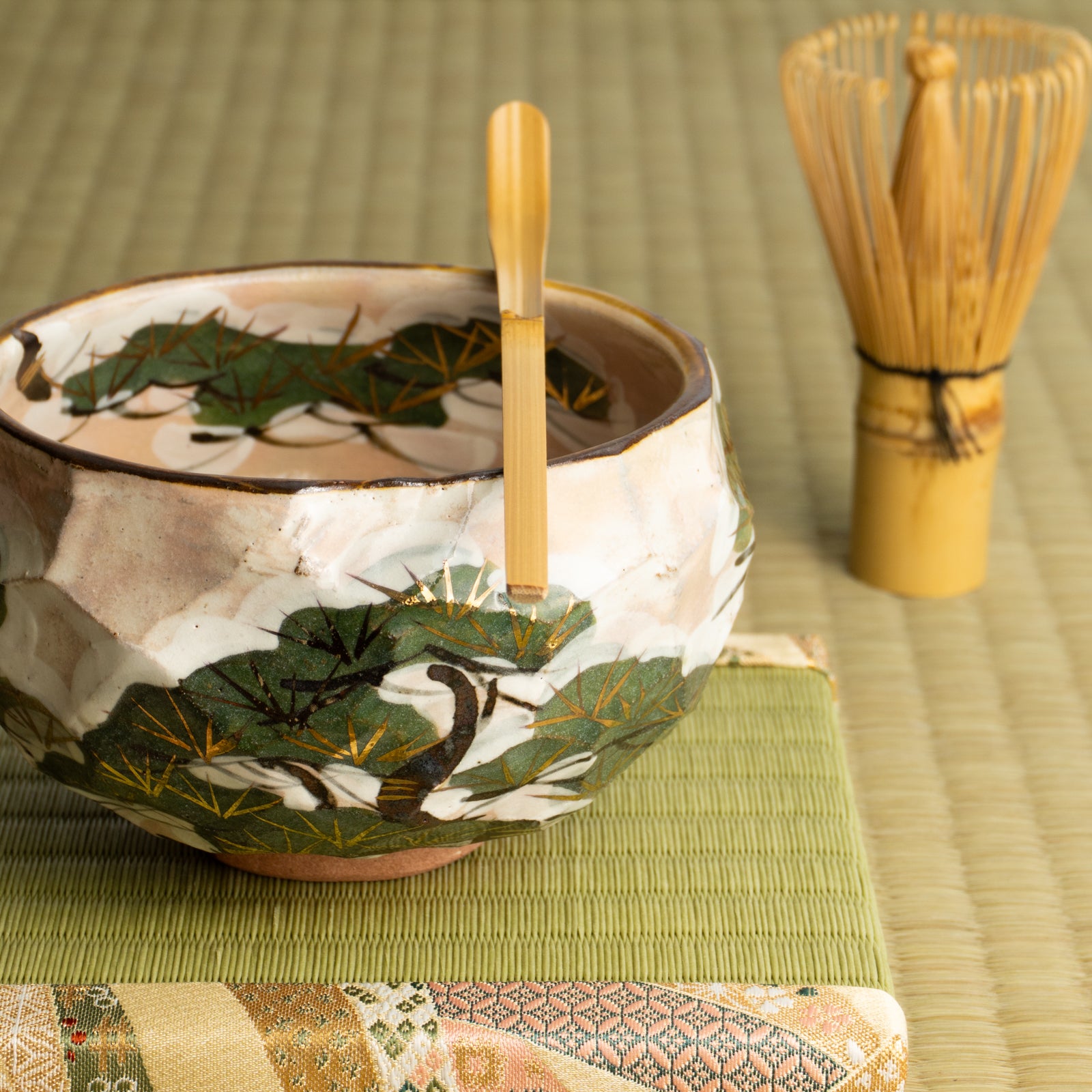 抹茶碗　イラボ金彩"桜之図"　俊山窯 (コピー) KOTOPOTTER