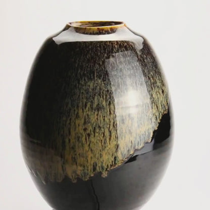 花瓶　天目B　桶谷洋