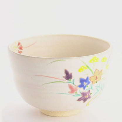 抹茶碗　束ね秋草　永山