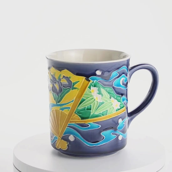 マグカップ　四季草花扇面ブルー　一如 - Handcrafted Japanese pottery from Kyoto - Kyo ware / Kiyomizu ware.