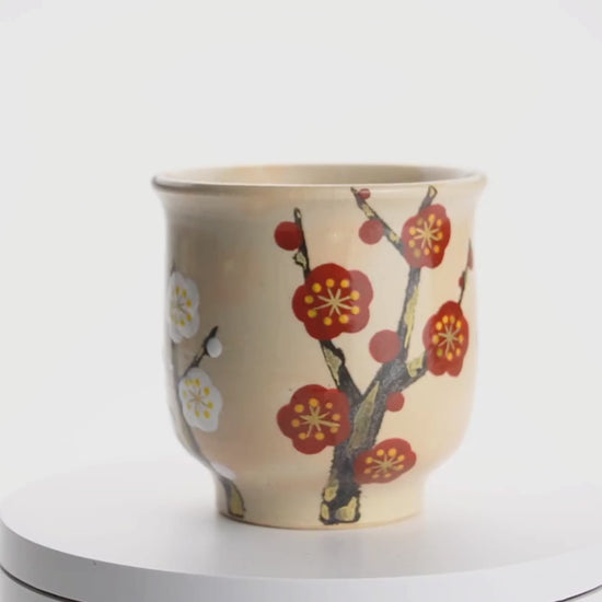 湯吞　紅白梅　花光山窯 - Handcrafted Japanese pottery from Kyoto - Kyo ware / Kiyomizu ware.