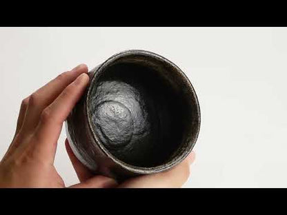 抹茶碗　黒楽"雨雲写"　楽入