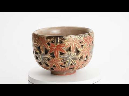 抹茶碗　透かし彫"錦秋"　俊山窯