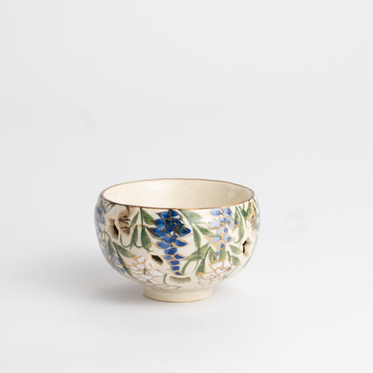 透かしぐい呑　藤　俊山窯 - Handcrafted Japanese pottery from Kyoto - Kyo ware / Kiyomizu ware.