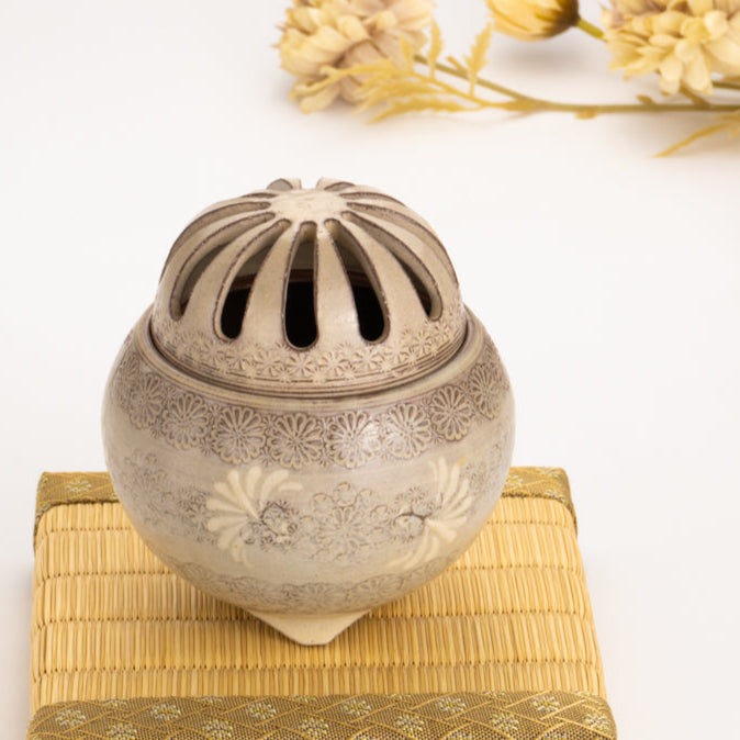 香炉　紫三島　陶楽 - Handcrafted Japanese pottery from Kyoto - Kyo ware / Kiyomizu ware.